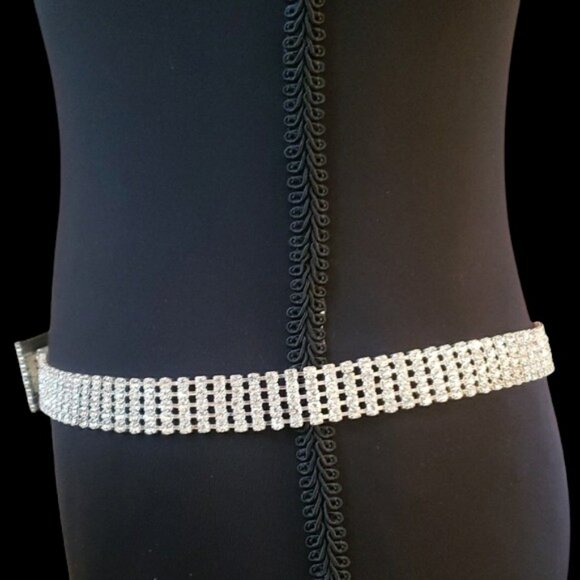 Embellished Silver Clear Rhinestone Diamanté 5 Row Chain Link Adjustable Belt